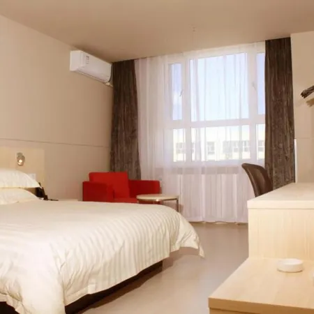 Jinjiang Inn (Zhangbei Grassland Tianlu Xinghe West Road Hotel)
