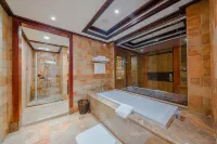 Drunken Root Resort Hotel a Kaihua
