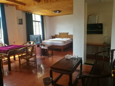 Xunyang Yidao Inn
