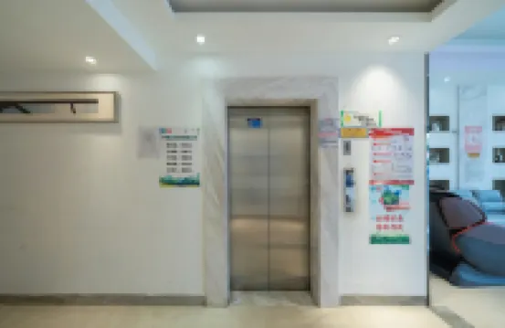 Pinshang Hotel (Pingnan County People's Hospital Bus Terminal Store)