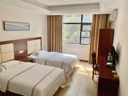 Hefeng Manshanhong Homestay Отели рядом с достопримечательностью «Bafeng Forest Park»