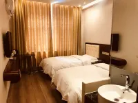 Yinhe Hotel - parking