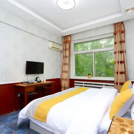 Tieling Traffic Hotel