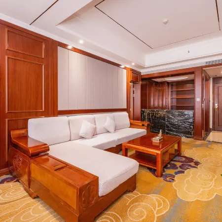 Feilong International Hotel
