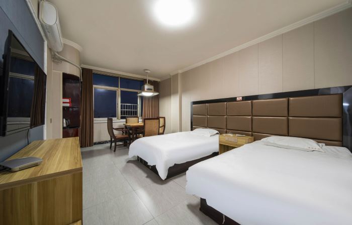 Anren Xindu Hotel