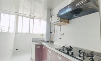 Xi'an Three Garfield Cat Apartment - Housity