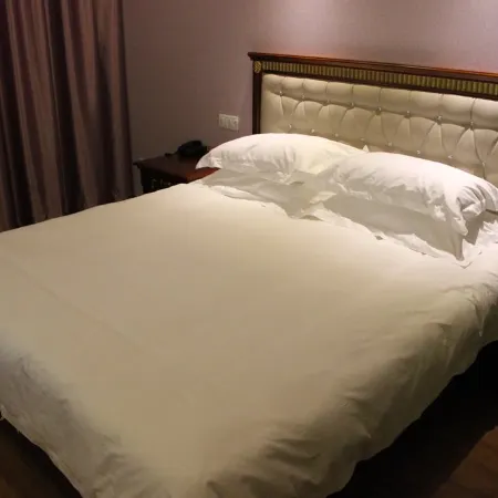 Yintian Business Hotel