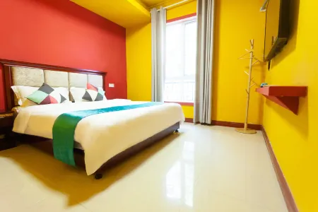 Provence Hostel Отели рядом с достопримечательностью «Bailu Town»