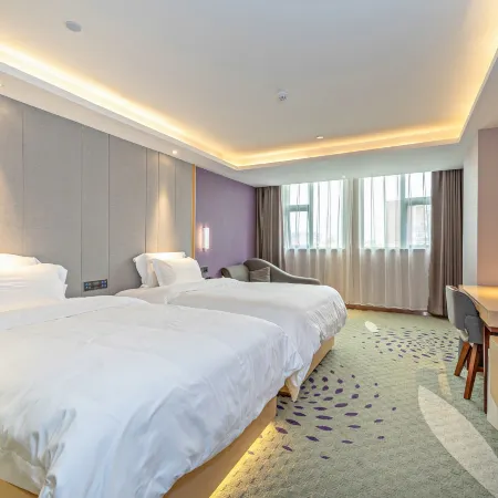 Lavande Hotel (Guangzhou Jiahe Wanggang Metro Station) Отели рядом с достопримечательностью «Байюнь»