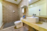 Jingxin Business Hotel (Huizhou Central Hospital West Lake Branch) - con vista montagne