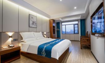 TukE China Light Residence Hotel