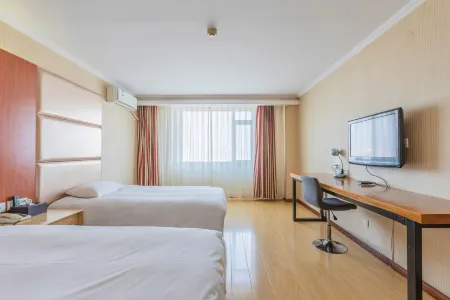 XINGRUI Hotel (Qingdao Taidong Pedestrian Street)