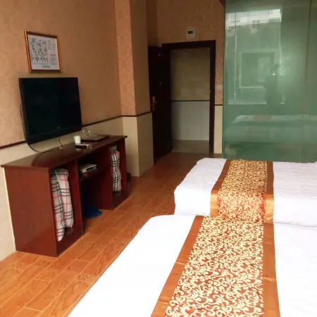 Huaying Yixin Hotel