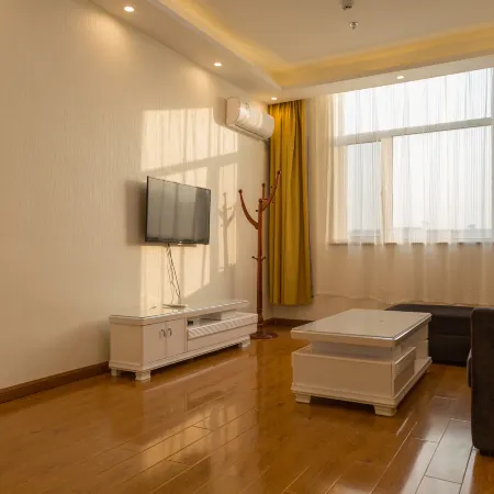 Huayi Collection Hotel (Pingding Guangyang Road Shanxi Yangquan Normal College)
