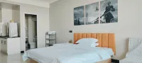 Weihui Mingjue E-sports Hotel