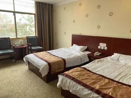 Quanhe Hotel Отели рядом с достопримечательностью «Linquan Harbor»