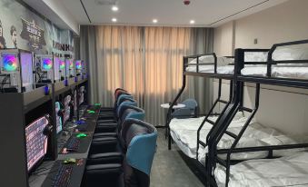 Zeyue Electric Sports Hotel (Wangyang Branch)