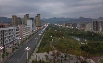 Ningdu Meijiang Town Yulongwan Hotel