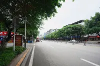Zizhong Shimao Hotel - parking
