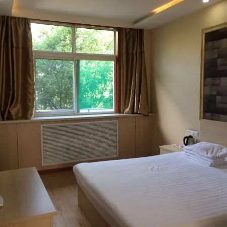 Daning Junlin Express Hotel