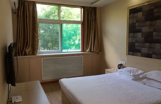 大寧君臨快捷賓館