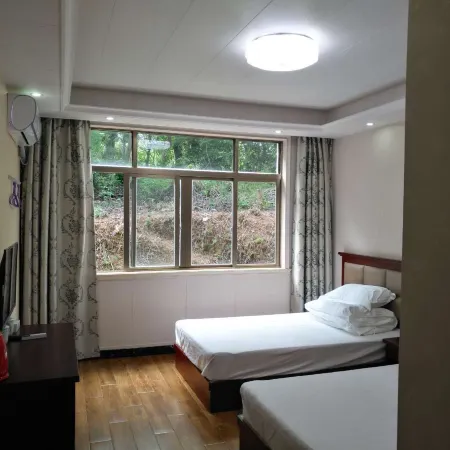 Cangnan Yujinglou Hotel