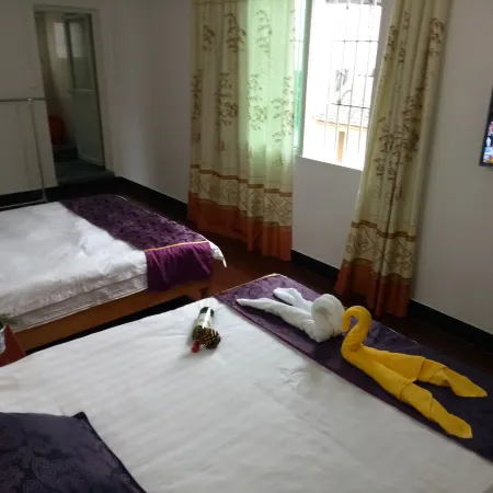 Danxia Mountain Hongfulou Hotel