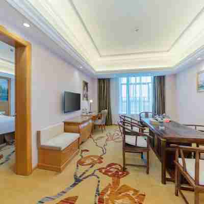 Vienna Hotel (Nanxiong Times Plaza) Rooms