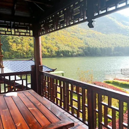 kuandianfujungjiudian