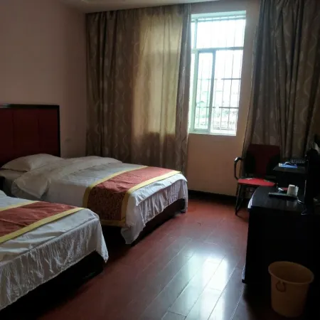 Jinping Shuntian Hotel