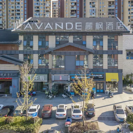 La Fontaine Hotel (Yichun Wanzai Ancient City Branch)