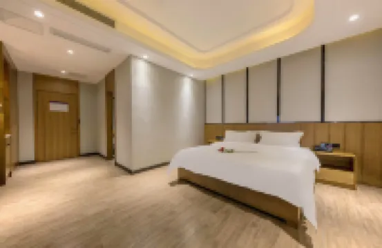 Huaying Liangtai International Hotel