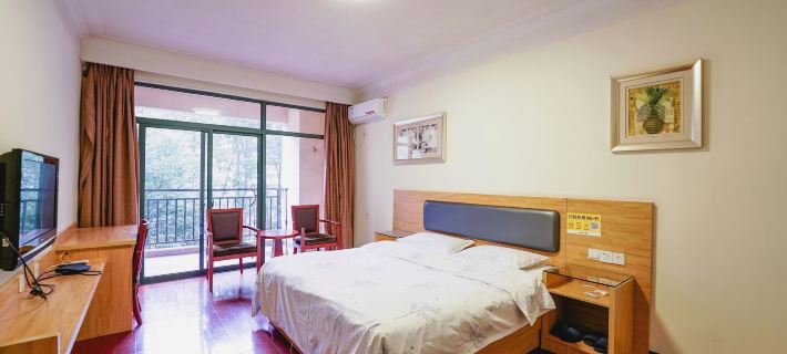 Yangguang Jiazhou Hotel Hotels in Anyi