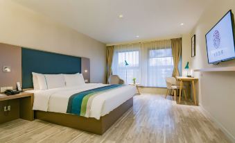 Homeinn Selected Hotel (Yibin Luneng Xinyuewan)
