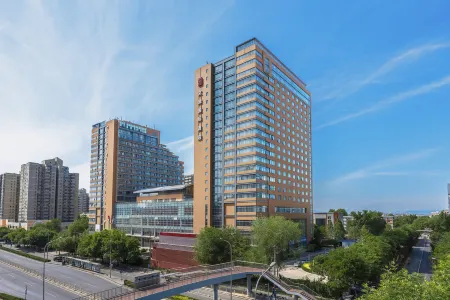 Wenjin Hotel Отели рядом с достопримечательностью «Tsinghua University Department of Precision Instruments»