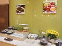 Jiayi Hotel (Linyi International Convention and Exhibition Center & Oriental Shopping Mall Branch