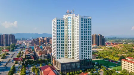 Huatian Hotel Отели рядом с достопримечательностью «Zijiang scenery belt»