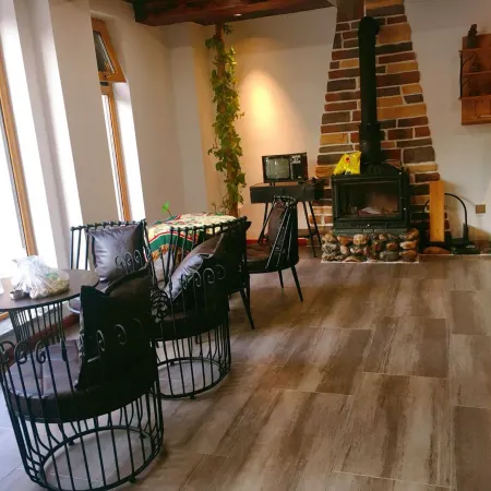 Yitang Yizhai Hot Spring Hotel