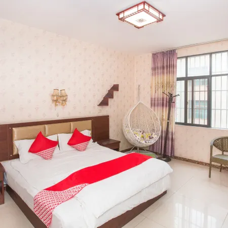 Qujing Jingshu Hotel