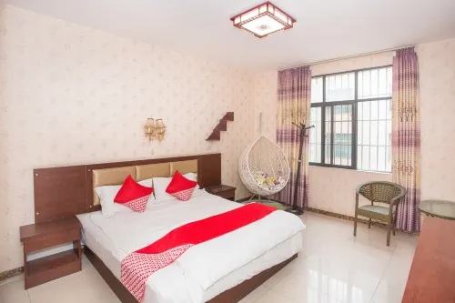 Qujing Jingshu Hotel