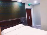 Zhenghong Hotel Quxian
