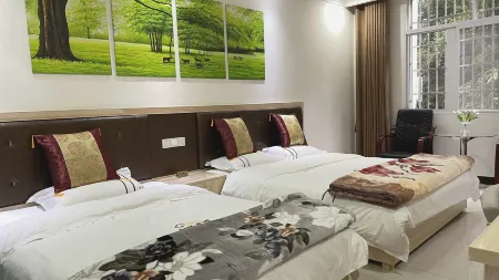 Jiange Jinmeng Jiayuan Chinese Inn Отели рядом с достопримечательностью «Cuiyunlang»