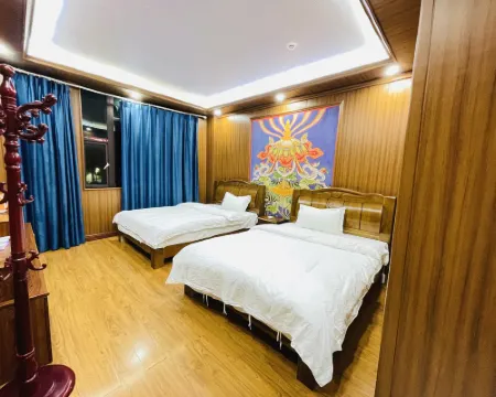 Litang Tu Bo Hotel Hoteles en Litang
