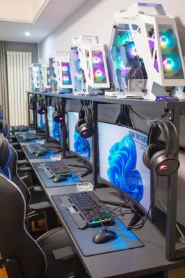 Siyecao Business E-sports Hotel (Tongshan Wanda Shop) - Condos