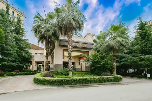 Poly Hot Spring Spa Hotel