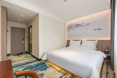 Zhongzhou Hotel (Jiaozuo High-Speed Railway Station Wangfujing Plaza) Отели рядом с достопримечательностью «Jiaozuo University»