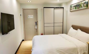 Happiness Holiday Apartment (Zhongshan Changjiang Kaiyin)