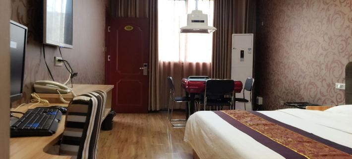 Huaxia Hotel Hotels in Gong'an