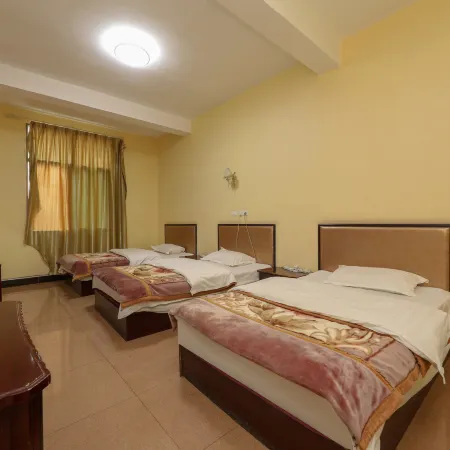 Xuanwei Jinfeng Hotel