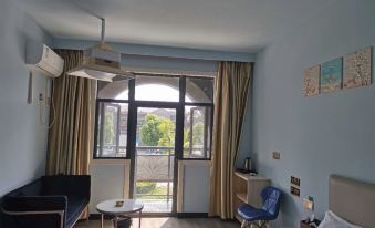 Chaohu Jingxin Holiday Hotel(Huanglu University Town Store)